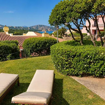 Spiagge Private E Giardino Tatil Evi *